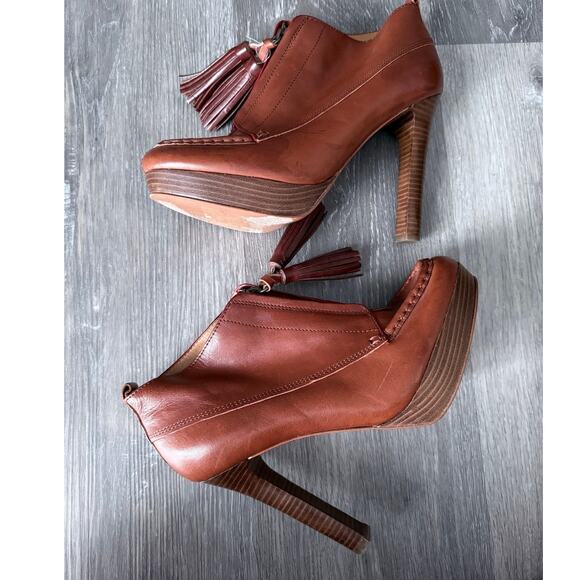 COACH cognac brown supple leather tassel zip front heeled ankle booties boots - Picture 2 of 11
